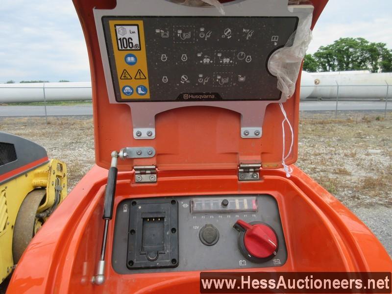 2019 HUSQVARNA LP9505 DUAL ARTICULATING SHEEPS FOOT VIBRATORY COMPACT ROLLE