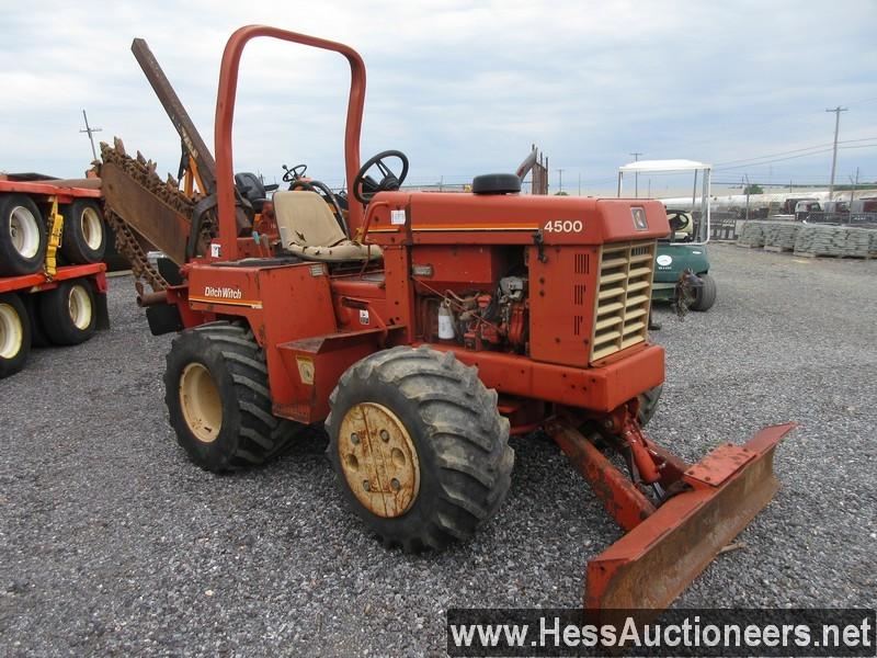 DITCH WITCH 4500 TRENCHER, 4 CYL, 56.3 HP, 1 DIESEL TANK, 16 GAL, 31 X 15.5