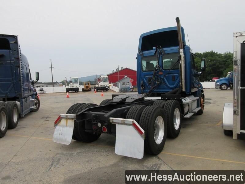 2014 FREIGHTLINER CA125DC T/A DAYCAB, TITLE DELAY, 850185 MILES ON ODO, 52000 GVW, DETRIOT DD13 12.9