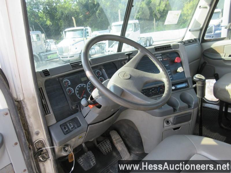 2004 Freightliner Columbia T/a Daycab, 95518 Miles On Odo, Ecm 686058, 5200