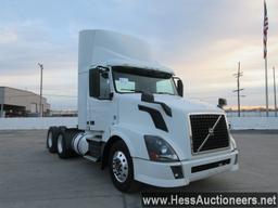 2015 VOLVO VNL T/A DAYCAB, HESS REPORT IN PHOTOS, 630111 MILES ON ODO, 5000