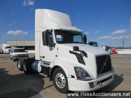 2015 VOLVO VNL T/A DAYCAB,  HESS REPORT IN PHOTOS, 592291 MILES ON ODO, ECM