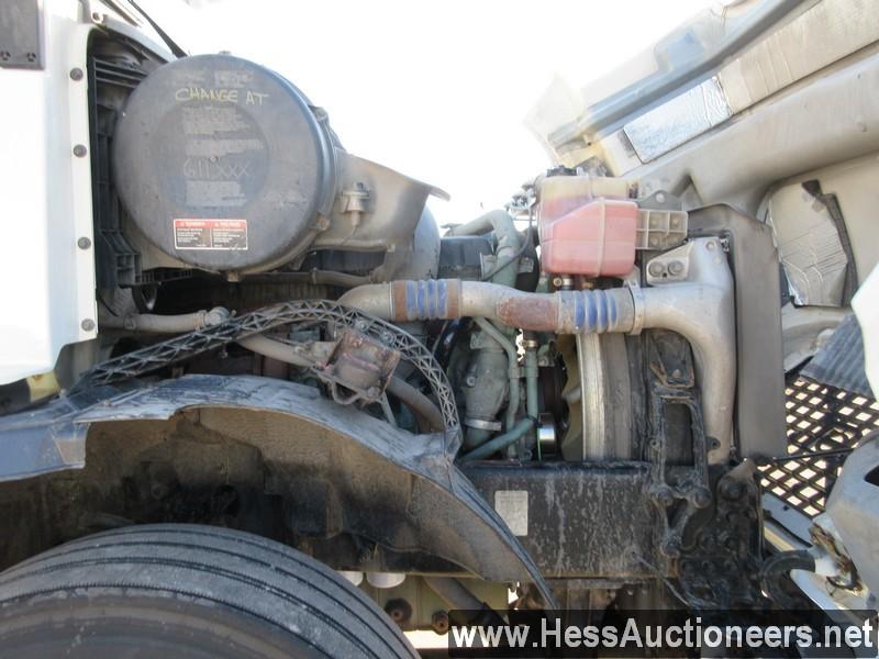 2015 VOLVO T/A DAYCAB,HESS REPORT IN PHOTOS,  595449 MILES ON ODO, ECM 5954