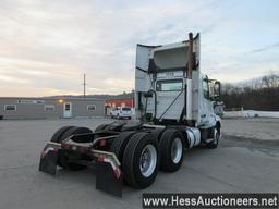 2015 VOLVO VNL T/A DAYCAB, HESS REPORT IN PHOTOS, 630111 MILES ON ODO, 5000