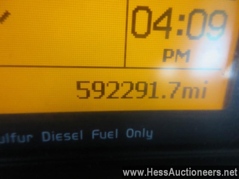 2015 VOLVO VNL T/A DAYCAB,  HESS REPORT IN PHOTOS, 592291 MILES ON ODO, ECM