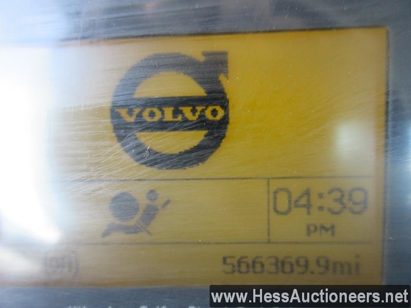 2017 VOLVO VNL T/A DAYCAB, HESS REPORT IN PHOTOS, 566369 MILES ON ODO, ECM