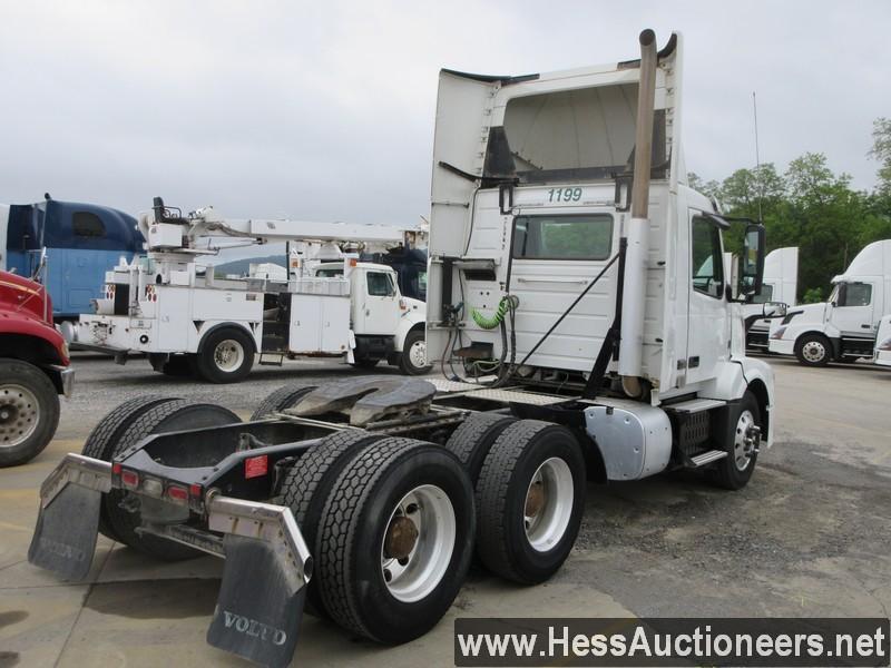 2016 VOLVO VNL T/A DAYCAB, 566770 MILES ON ODO, ECM 566773, 50000 GVW, VOLV