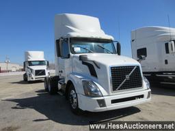 2016 VOLVO VNL T/A DAYCAB, HESS REPORT IN PHOTOS, 571479 MILES ON ODO, ECM