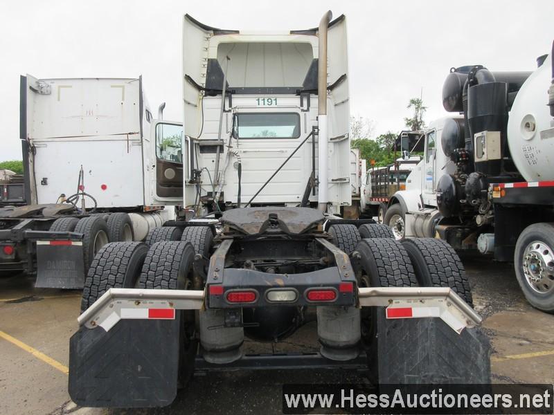 2016 VOLVO VNL T/A DAYCAB, HESS REPORT IN PHOTOS, 541926 OD MILES, ECM 5419