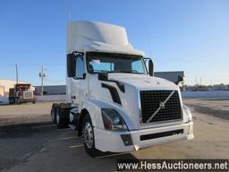 2016 VOLVO VNL64T300 T/A DAYCAB, HESS REPORT IN PHOTOS, 554226 MILES ON ODO
