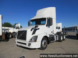 2017 VOLVO VNL64T300 T/A DAYCAB, HESS REPORT IN PHOTOS, 508098 MILES ON ODO