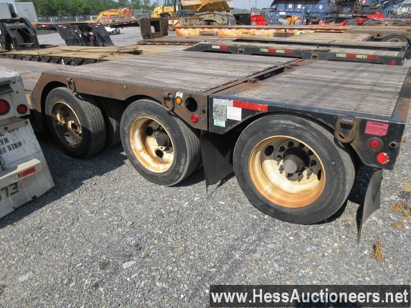 2009 FONTAINE LXT40N STRETCH LOWBOY TRAILER, GVW 76798, T/A, AIR SUSP, 255/