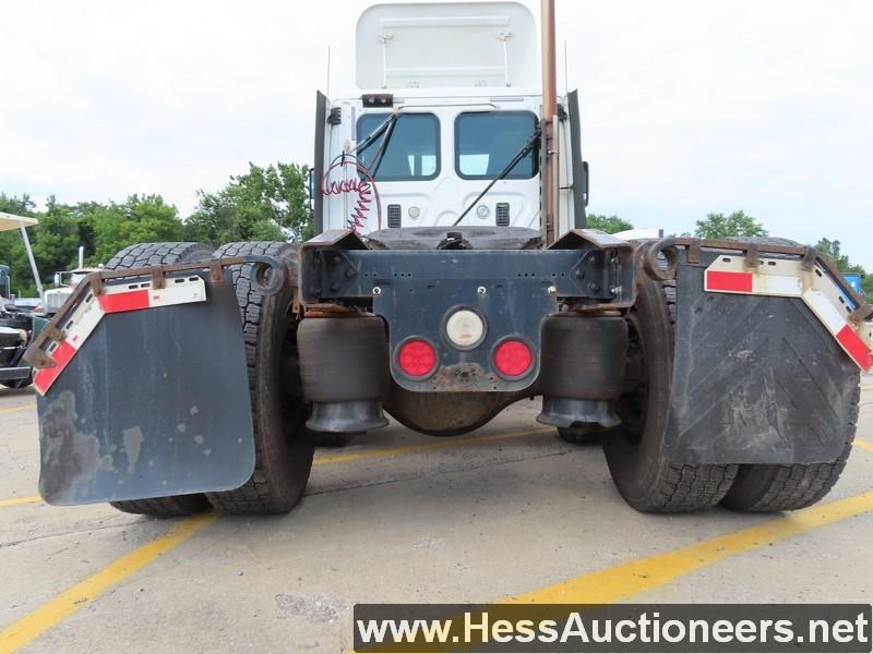 2009 FREIGHTLINER CASCADIA T/A DAYCAB