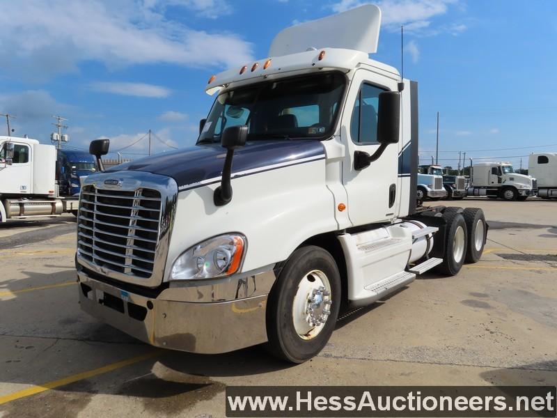 2009 FREIGHTLINER CASCADIA T/A DAYCAB