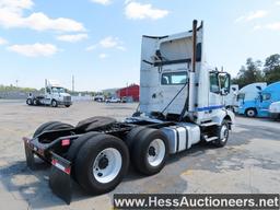2013 VOLVO T/A DAYCAB, TITLE DELAY, HESS REPORT IN PHOTOS, 633933 MILES ON