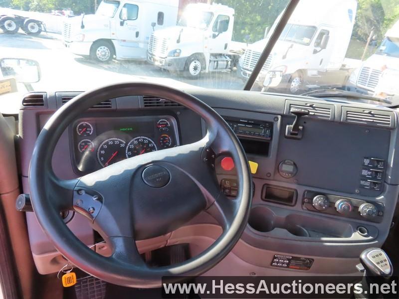 2015 FREIGHTLINER CASCADIA T/A DAYCAB,HESS REPORT IN PHOTOS, 144547 MILES O