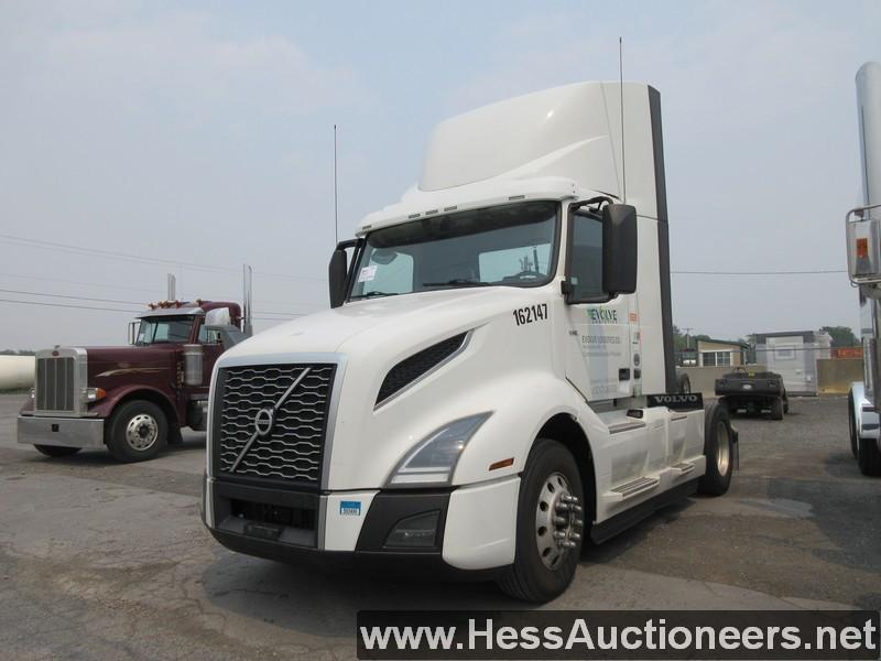 2019 VOLVO VNL 42T300 S/A DAYCAB, 297158 MI ON OD, 35050 GVW, VOLVO D13 6 C