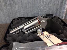 Taurus Judge 45 Long Colt /410 Revolver New Gun Stainless 3" Barrel