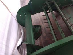 John Deere Model H Series 47 Ground Driven Manure Spreader