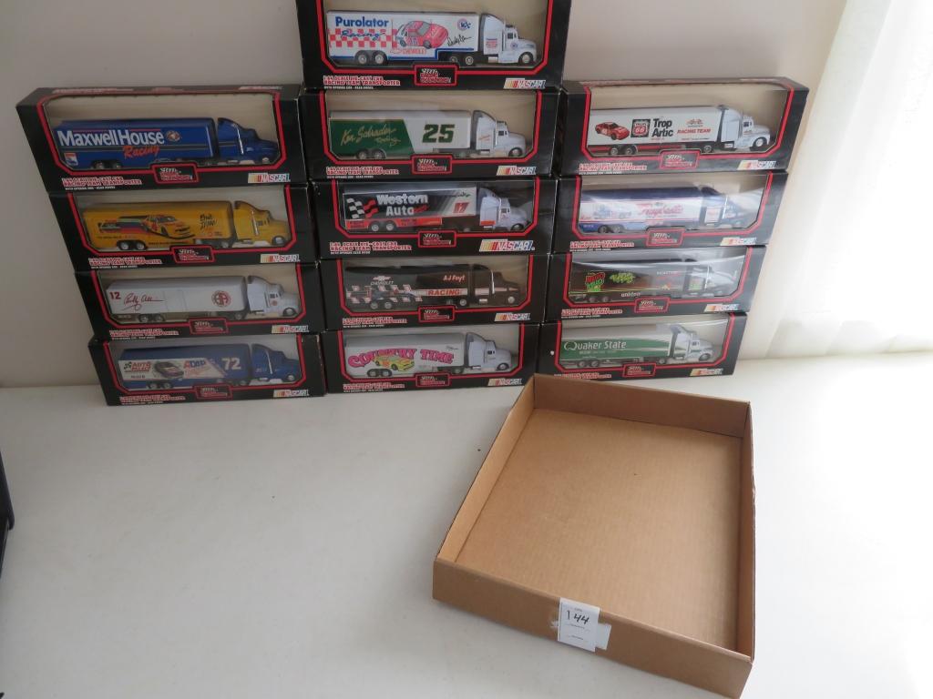 13 1:64 Scale Die-Cast Transporters