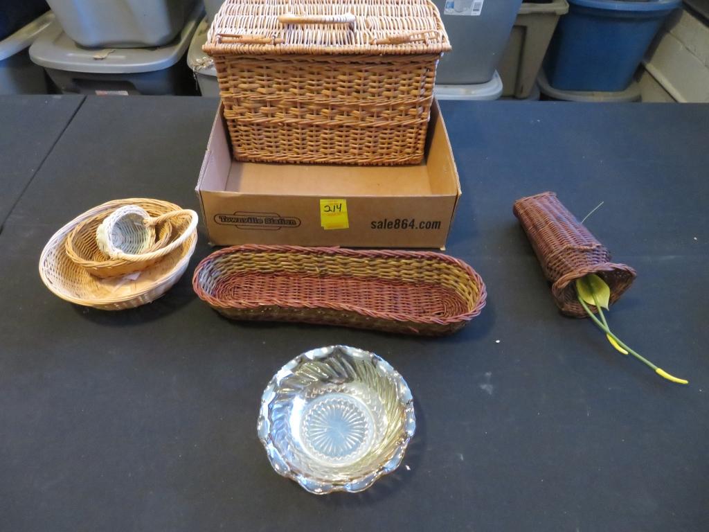 Vintage baskets and piece of Carnival Glass