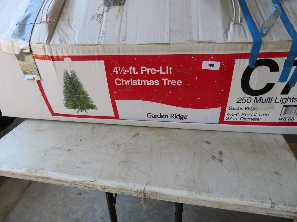 Used Garden Ridge 4 1.2 ft pre-lit Christmas tree