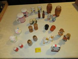 Lot of collectible Salt & Pepper Shakers