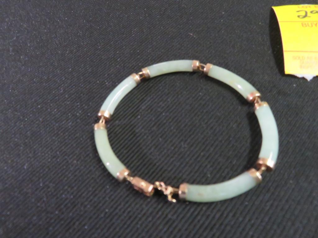 Bracelet 14 kt Yellow Gold w/ Jade Links