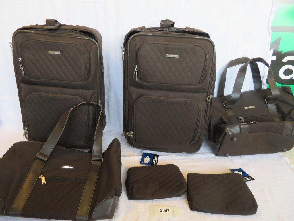 Concourse 3 pc Ladies Quilted Luggage Set