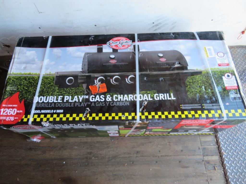 Double Play 3-Burner Gas and Charcoal Grill