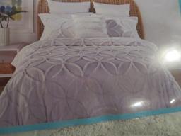 Trina Turk Full Queen Comforter Set