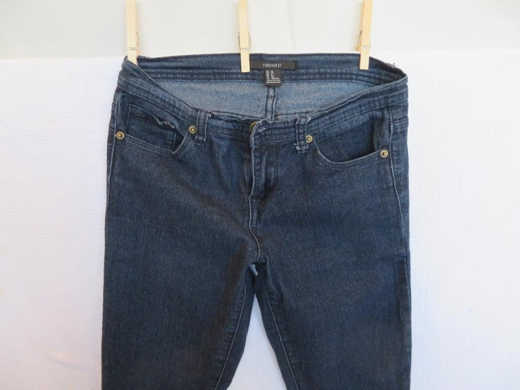 Forever 21 Jeans 25