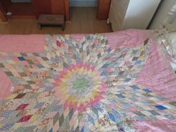 Lot of Blankets & Quilt