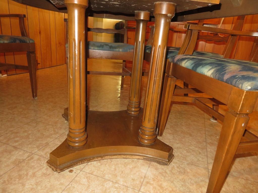 Kitchen Table w/ 6 Chairs