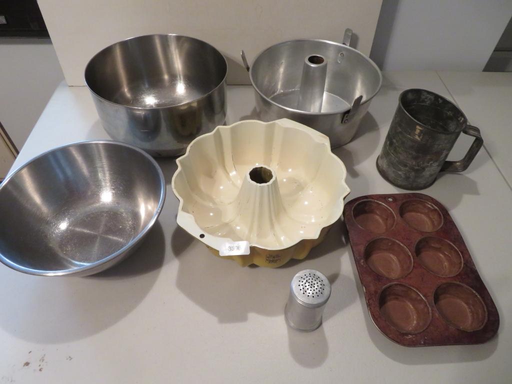 Lot of Baking Items