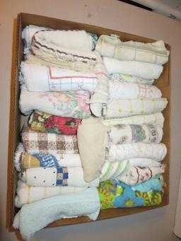 Lot of Kitchen Linens