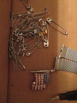 Lot of Jewelry, Watch Bands & Collectibles