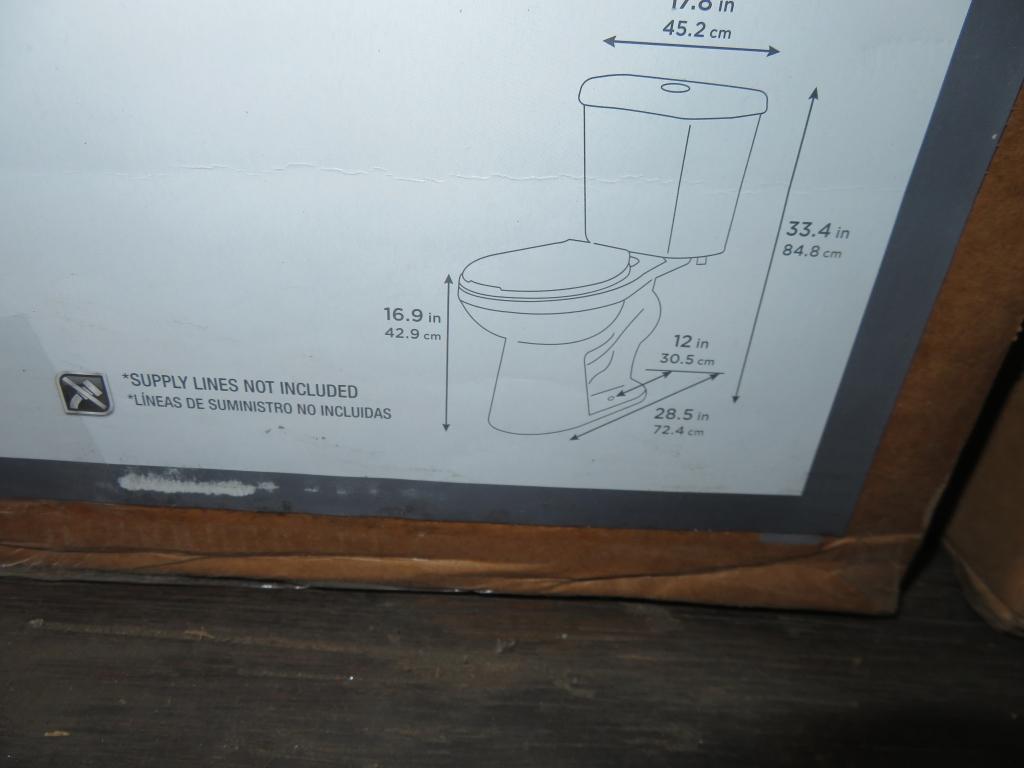 Glacier Bay Dual Flush White Round Toilet