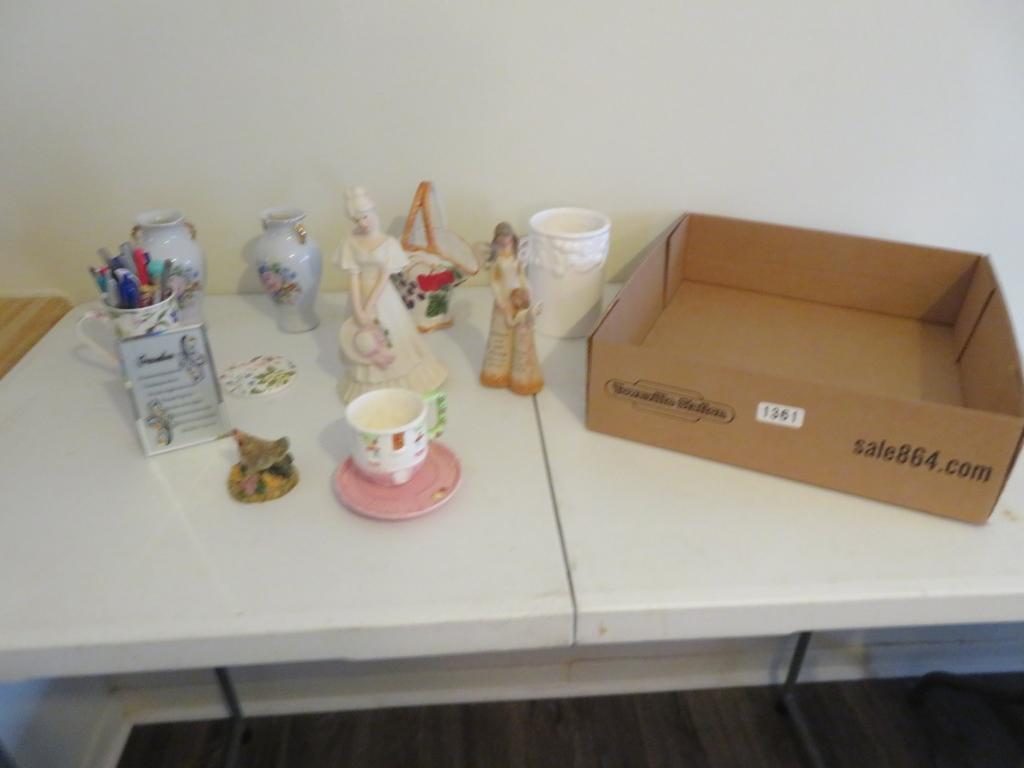 Lot of Figurines & Decor