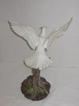 Ltd Edition, Signed Porcelain Dove of Peace Figurine by Boehm. Style # 40236 - Issue # 591
