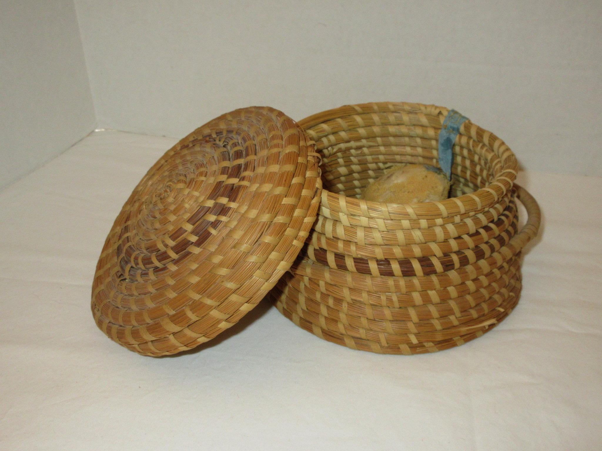 Early Double Handled Gullah Basket w/ Lid