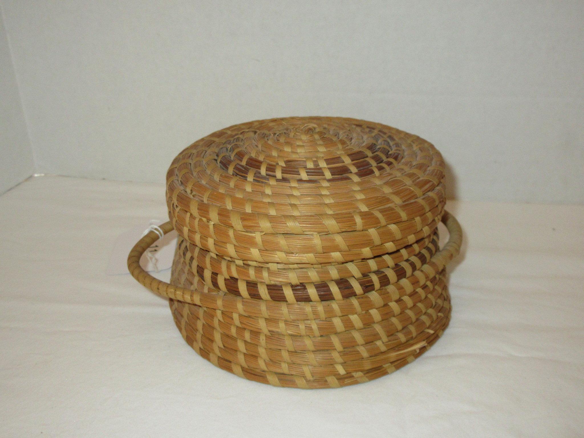 Early Double Handled Gullah Basket w/ Lid