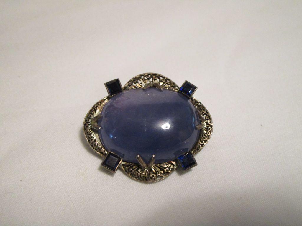 Vintage Sterling Brooch Beautiful Filigree Setting w/ Polished Blue Moon Stone w/ 4 Sapphires