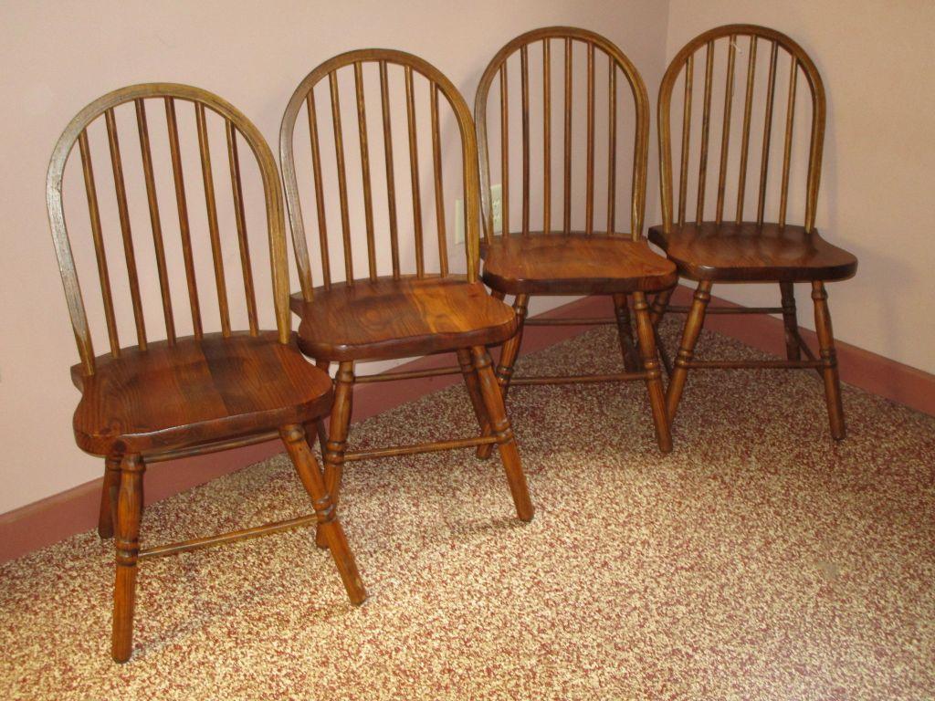 Set of 4 Oak Spindle Back Chairs