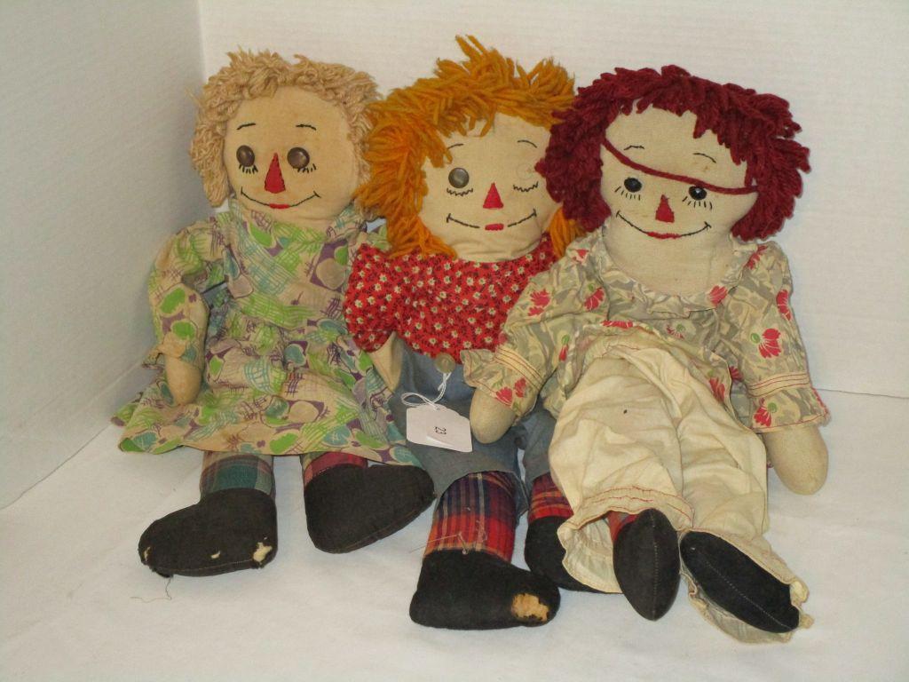 Lot - Vintage Hand Sewn Raggedy Ann & Andy Dolls