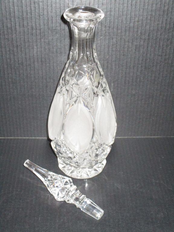 15" Etched & Pressed Glass Decanter w/ Stopper