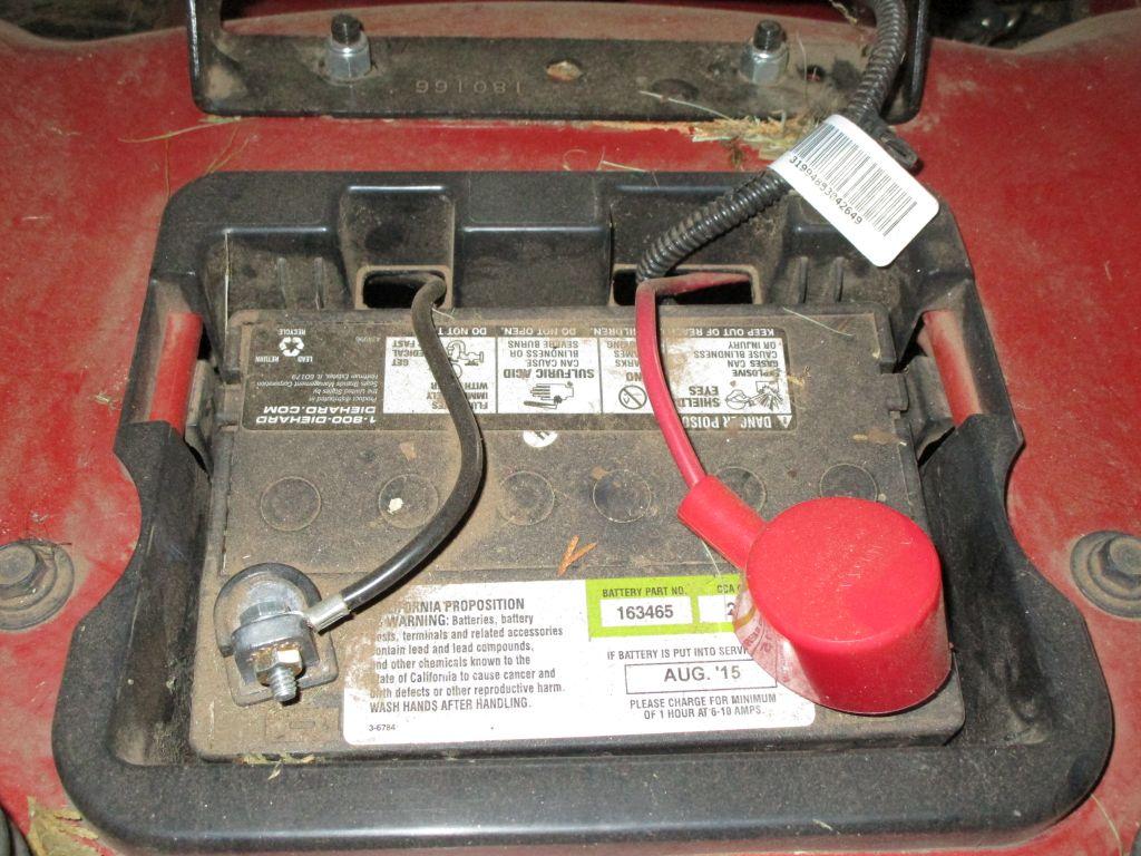 Craftsman Riding Mower w/Key - Model # 917.250830 - Serial # 031015A003137