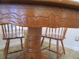 Oak Dining Room Table & 4 Spindle Back Chairs - Single Pedestal w/ 1 Leaf