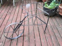 Decorative Metal Planter Stand    19"