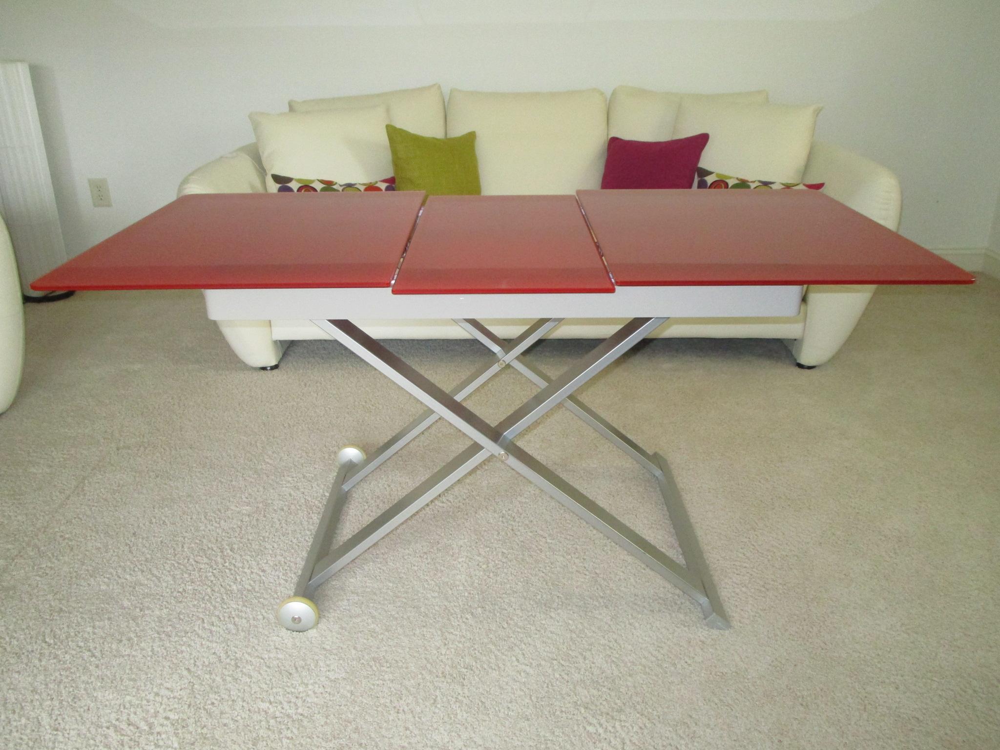 Awesome  "Calligaris" (Italian Designer) Table w/Red Tempered Glass & Stainless Base